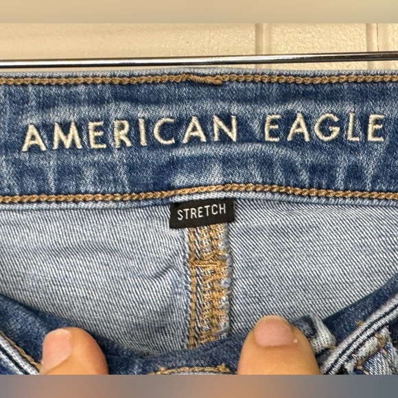 American Eagle Distressed Blue Jeans - Picture 5 of 10